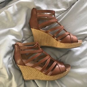 HP💫 Brown Strappy Wedge Heels